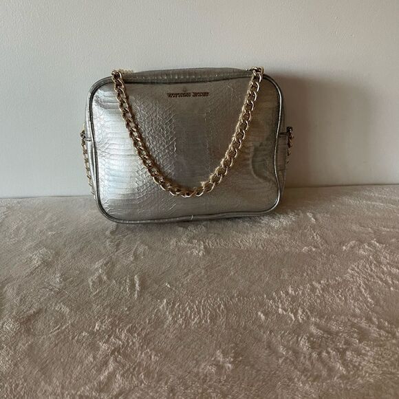 Victorias Secret Metallic Silver Crossbody Small - Picture 8 of 8